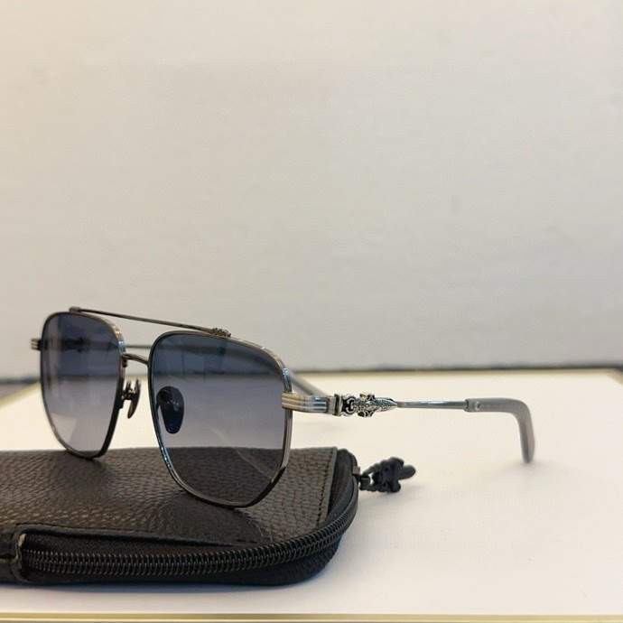 Picture of Chrome Hearts Sunglasses _SKUfw60540951fw